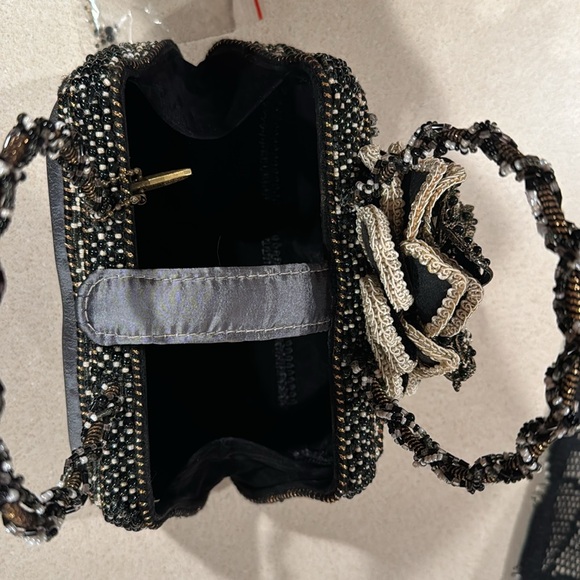 Mary Frances Black Rose Beaded Embellished Handbag Evening Bag beautiful - Picture 7 of 10